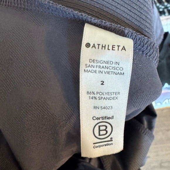 Athleta Brooklyn Textured Jumpsuit- Medieval Violet Leopard- Size 2 - Picture 7 of 8